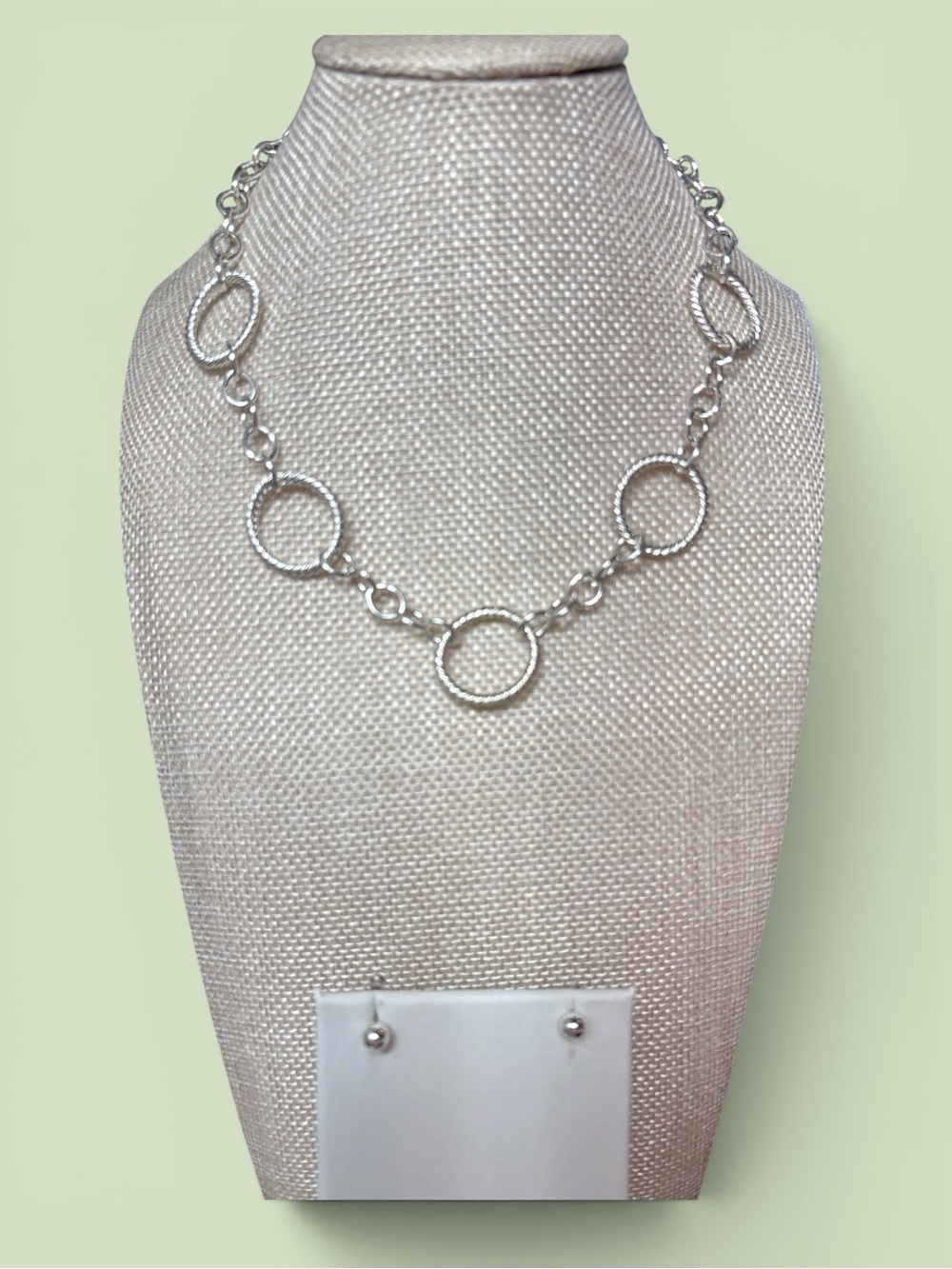 Liz Claiborne Silver Tone Circle Link Necklace Set
